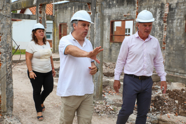 Schneider celebró la reactivación de una obra tras 30 años de abandono