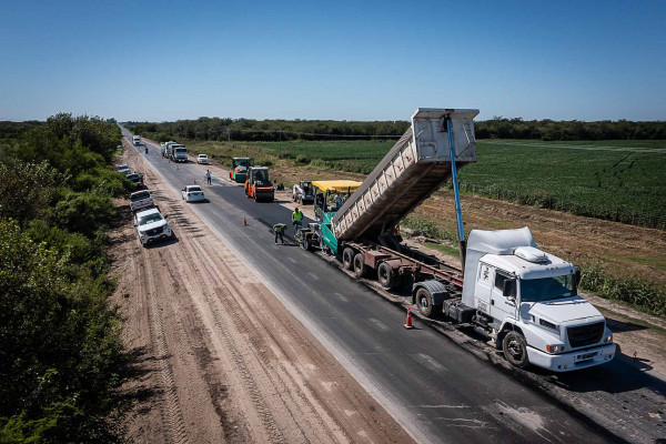 Continúan los trabajos de repavimentación de la ruta provincial Nº 10