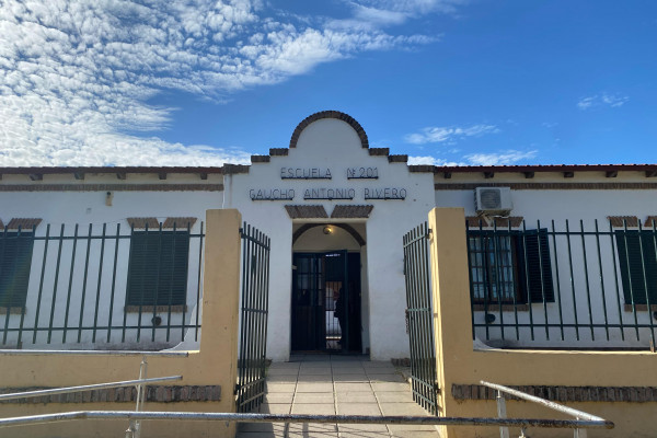 11 aperturas de sobres para obras en escuelas: La Escuela N° 201 Gaucho Rivero de Paraná recibirá intervención del gobierno provincial