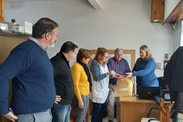 Se realizarán mejoras estructurales en la Escuela Juan Laurentino Ortíz de Puerto Perazzo