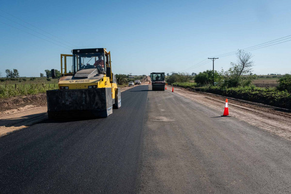 Avanza la pavimentación de la ruta provincial 23 entre Colón y Uruguay
