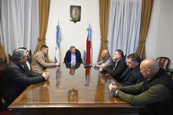 Frigerio recibió a las nuevas autoridades del transporte interurbano para coordinar un trabajo conjunto