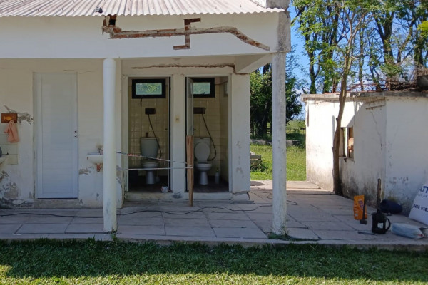 Se reparan cubiertas, sanitarios y sistema eléctrico en una escuela rural de Federación
