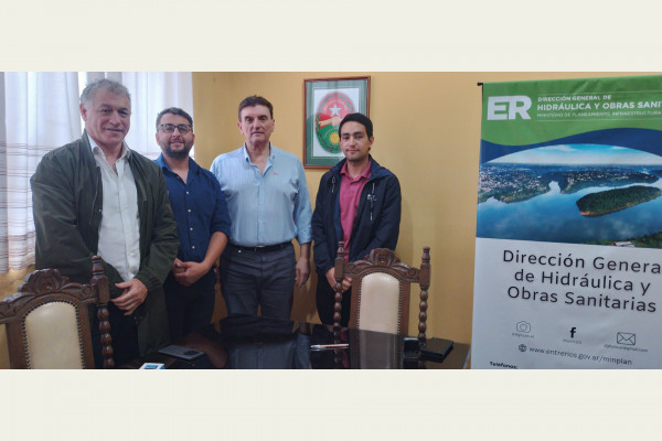 Firman acuerdo para mejorar la gestión del servicio de agua