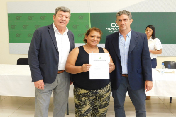 Familias de Concordia recibieron las escrituras de sus viviendas