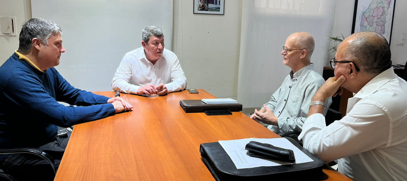 El IAPV y el Municipio de Santa Ana trabajan para ampliar el alcance de las políticas habitacionales