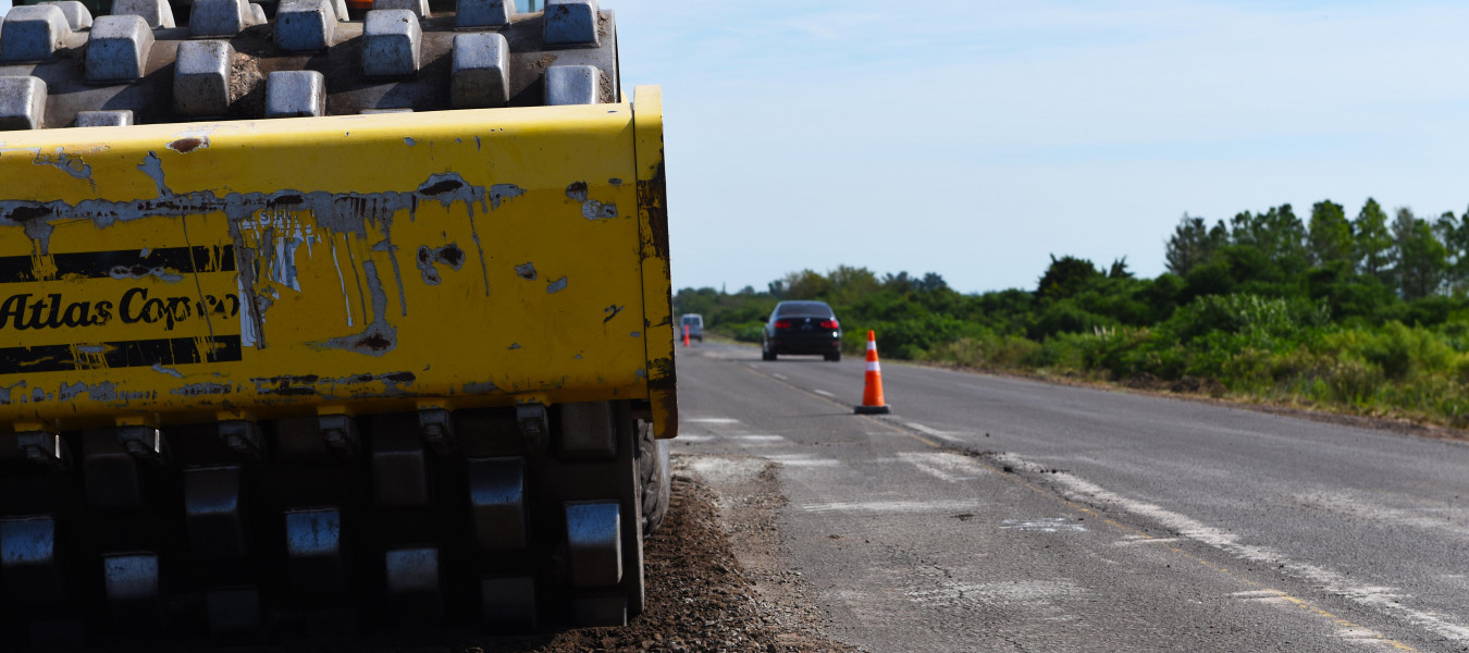 Avanza el Plan de Recuperación de Rutas Provinciales con obras en los departamentos Gualeguaychú, Uruguay e Islas del Ibicuy
