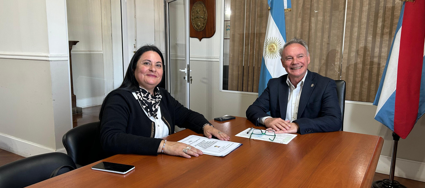 Schneider y la intendenta de San Jaime de la Frontera se reunieron para avanzar en gestiones para la localidad