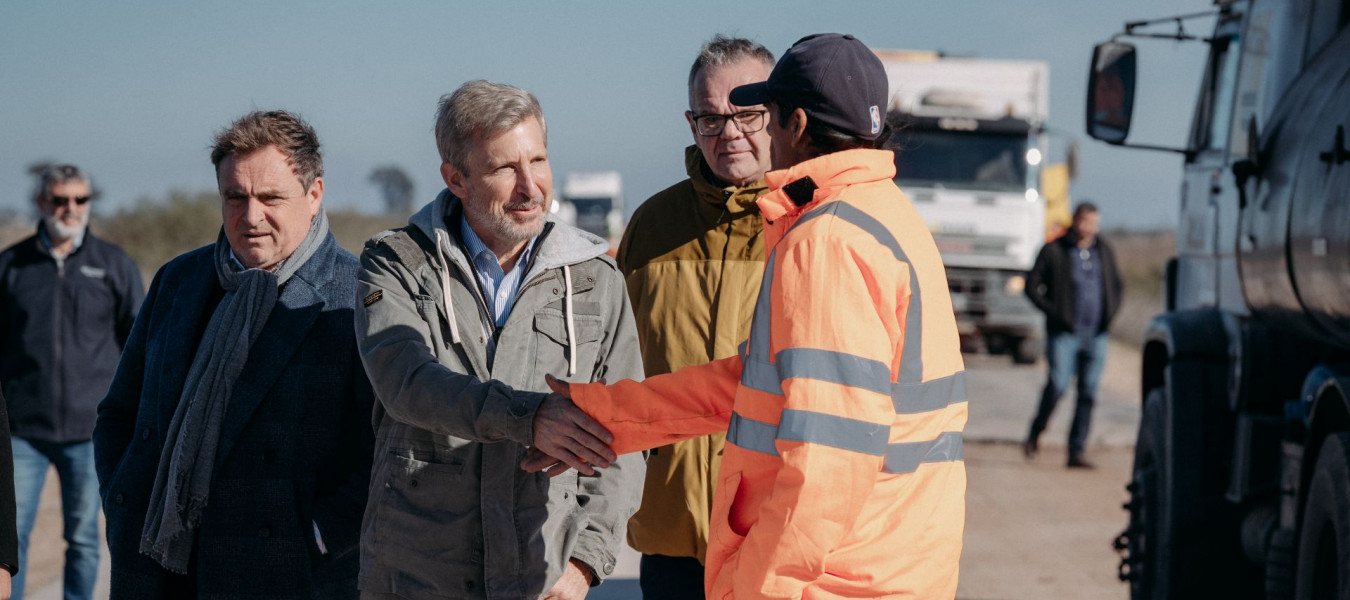 Frigerio recorrió obras de infraestructura y viviendas en Villa Paranacito e Ibicuy
