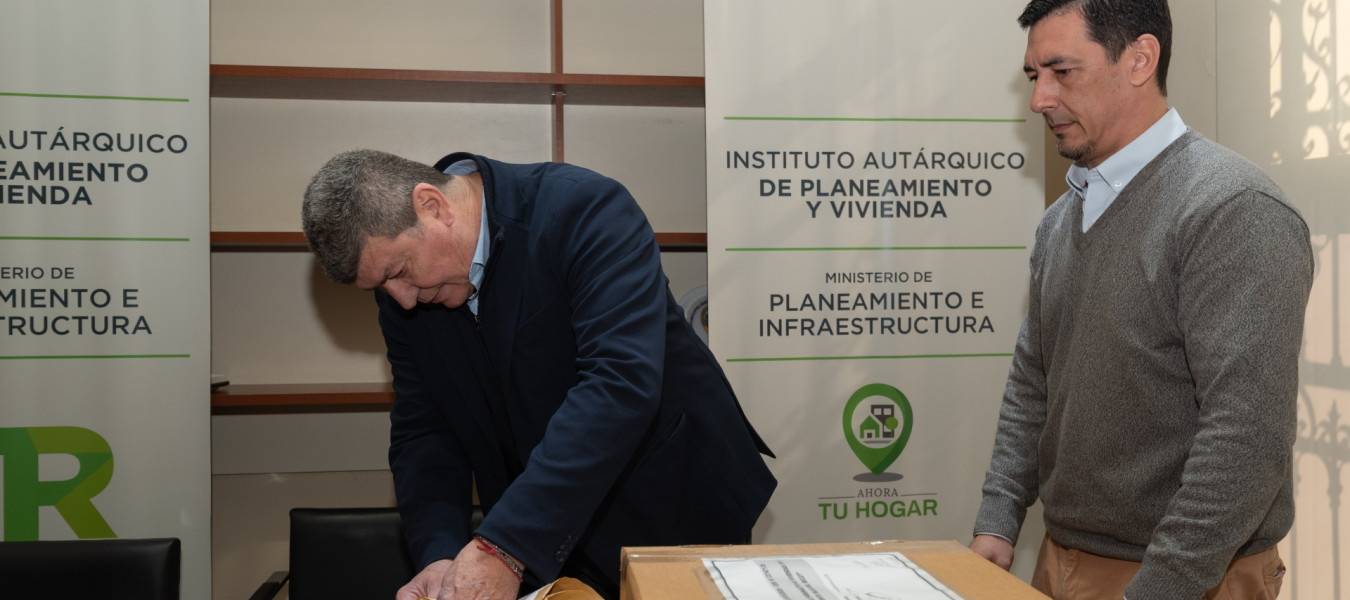 Se presentaron siete empresas para la terminación de 50 viviendas con fondos provinciales en Villa Paranacito