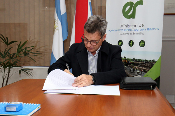 La provincia firmó un convenio de colaboración con la Facultad de Ciencias Agropecuarias de UNER